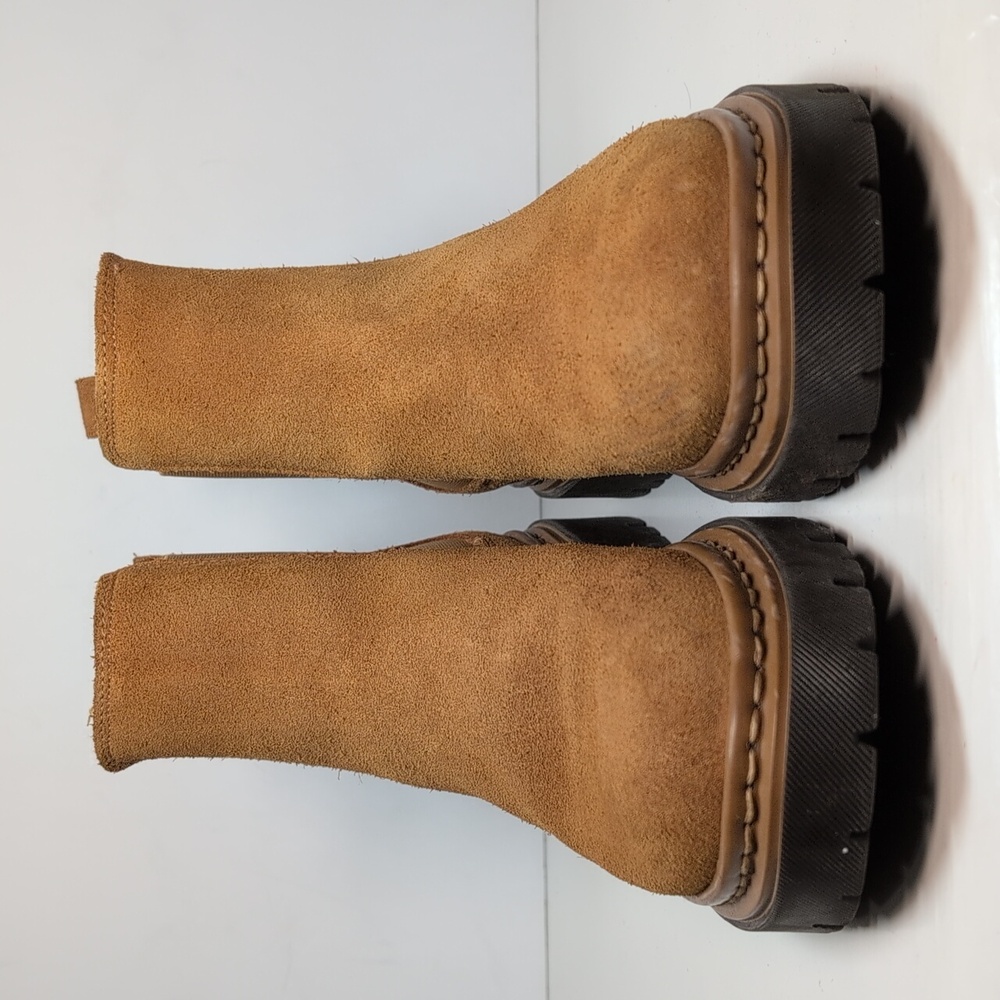 Danassa  lugged sole Chelsea suede boots women's size 6.5 EU 37 - Picture 3 of 16